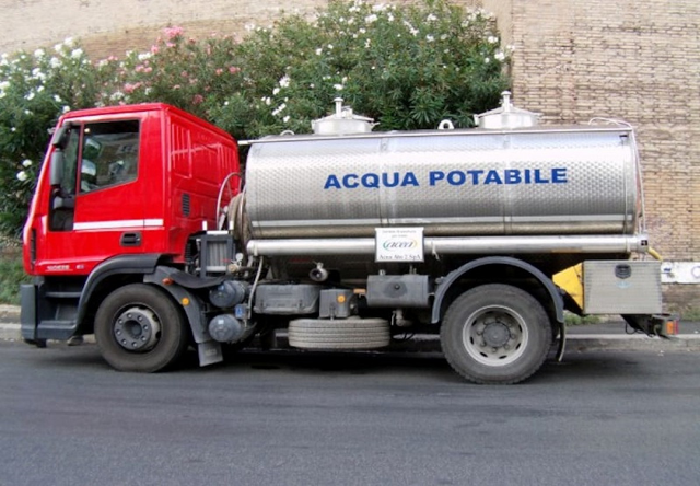 Sicilia Siccità, dalla Protezione civile oltre 1,5 milioni di contributi ai Comuni per le autobotti