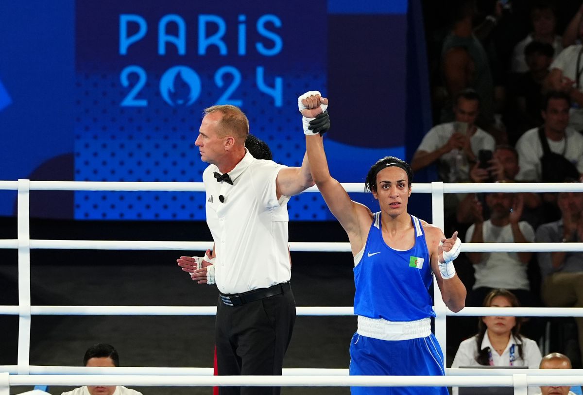 Boxe, l’algerina Khelif in finale per l’oro