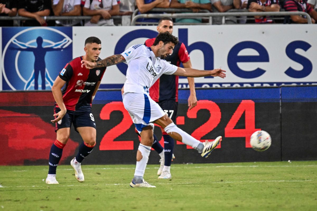 Cutrone risponde a Piccoli, Cagliari-Como finisce 1-1