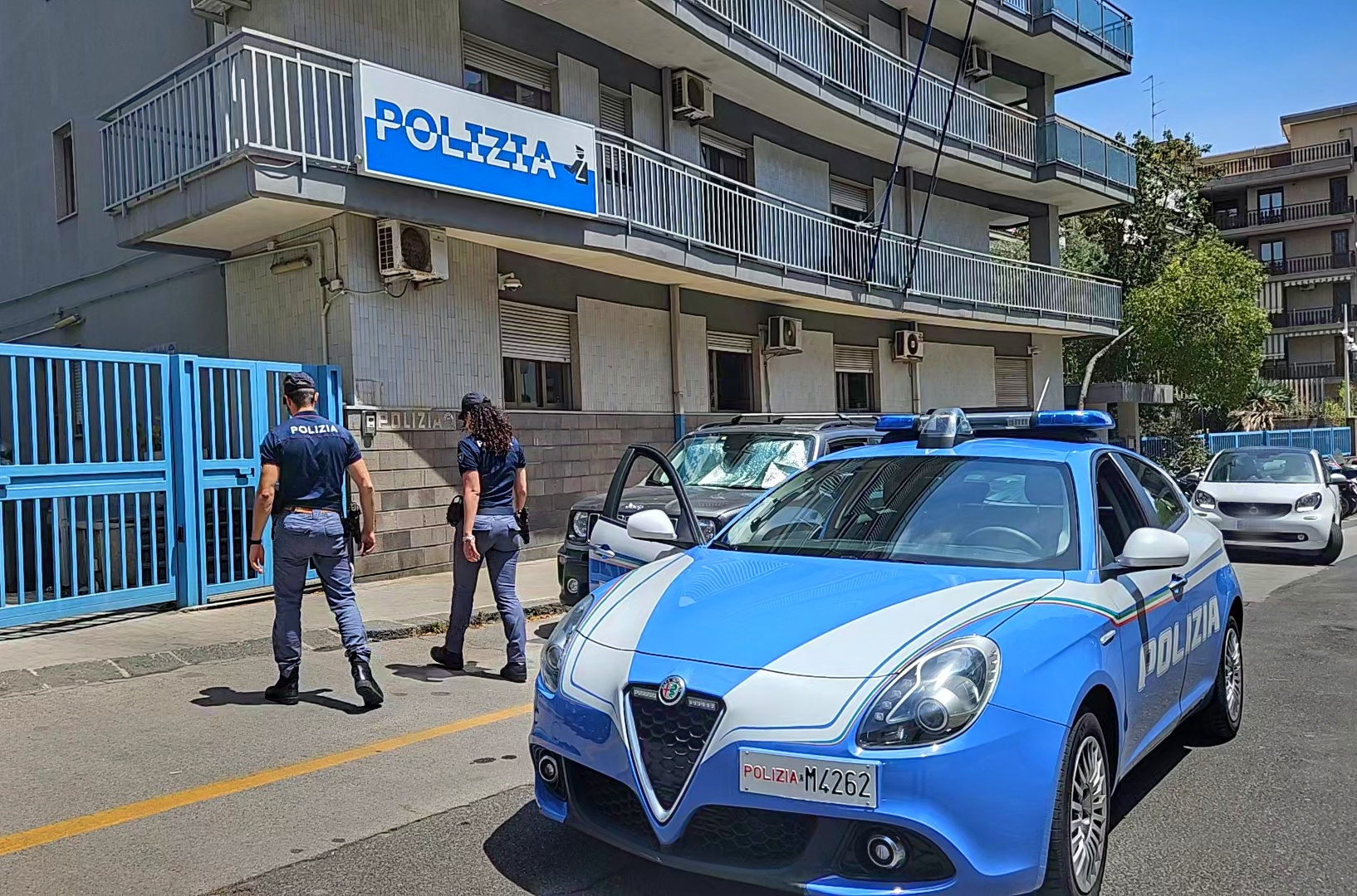 Truffe assicurative: smantellata organizzazione dalla Polizia; automobilista titolare di 10 polizze su veicoli a lui sconosciuti