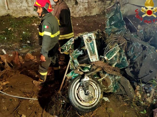 Maltempo. Nel Casertano proseguono le ricerche dei due dispersi travolti da una frana