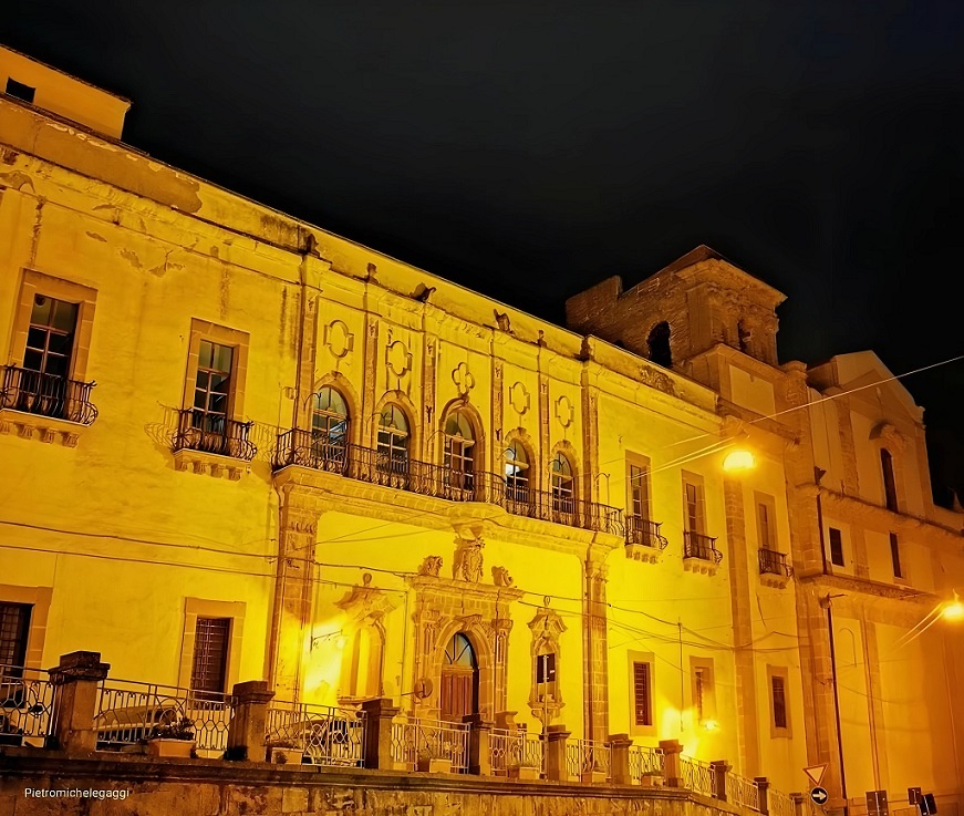 “Notti di BCsicilia”. Caltanissetta, dal Bastione Sant’Agata a Palazzo del Carmine: visita guidata al Centro Storico