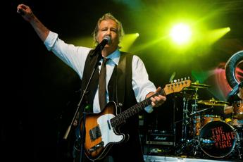 Morto a 75 anni Greg Kihn, addio alla pop star nota per ‘Jeopardy’