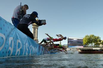 Parigi 2024, annullato l’allenamento del nuoto di fondo nella Senna