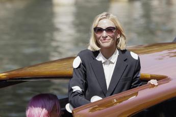 Venezia 81, Cate Blanchett presenta la serie ‘Disclaimer’: “Tutti abbiamo un lato oscuro”