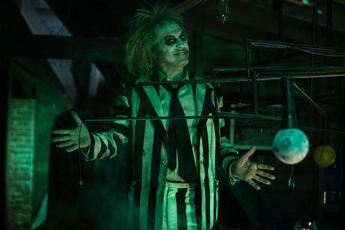 Venezia 81 apre con ‘Beetlejuice Beetlejuice’, tutte le curiosità sul sequel del cult di Tim Burton