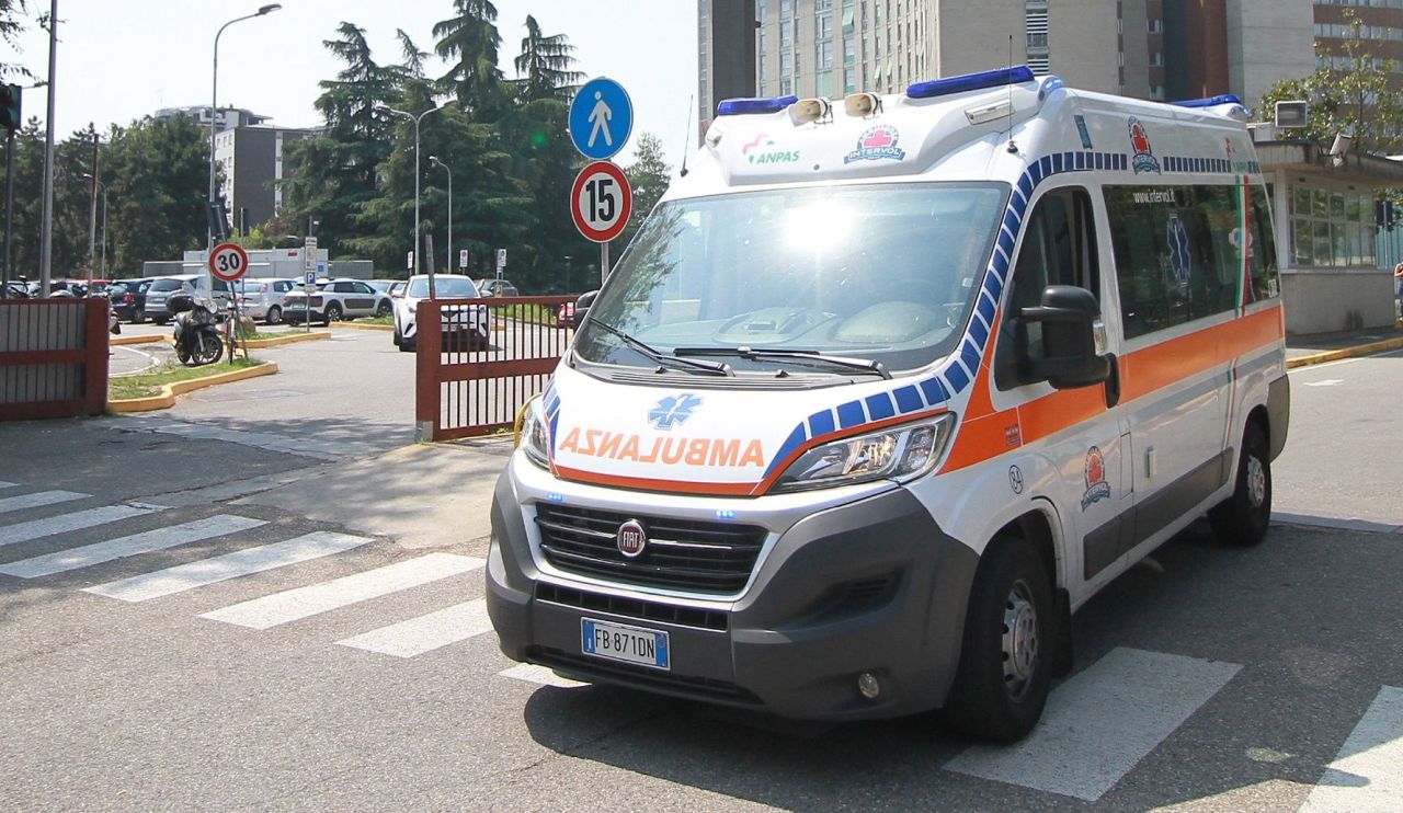 Incidente stradale: Investe anziano, si costituisce 44enne