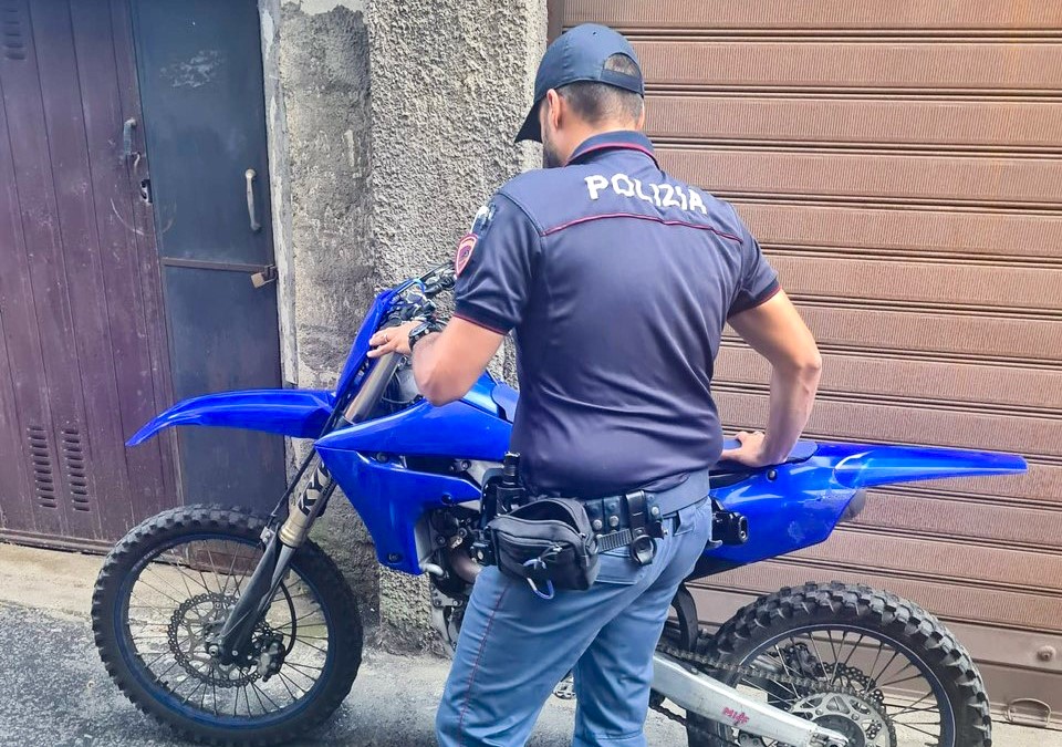 Identificato e sanzionato dalla Polizia il giovane che aveva effettuato acrobazie lungo la tangenziale di Catania