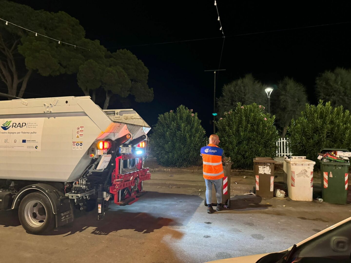 Palermo, dal 12 agosto a Mondello due turni quotidiani di ritiro della frazione organica per le utenze food