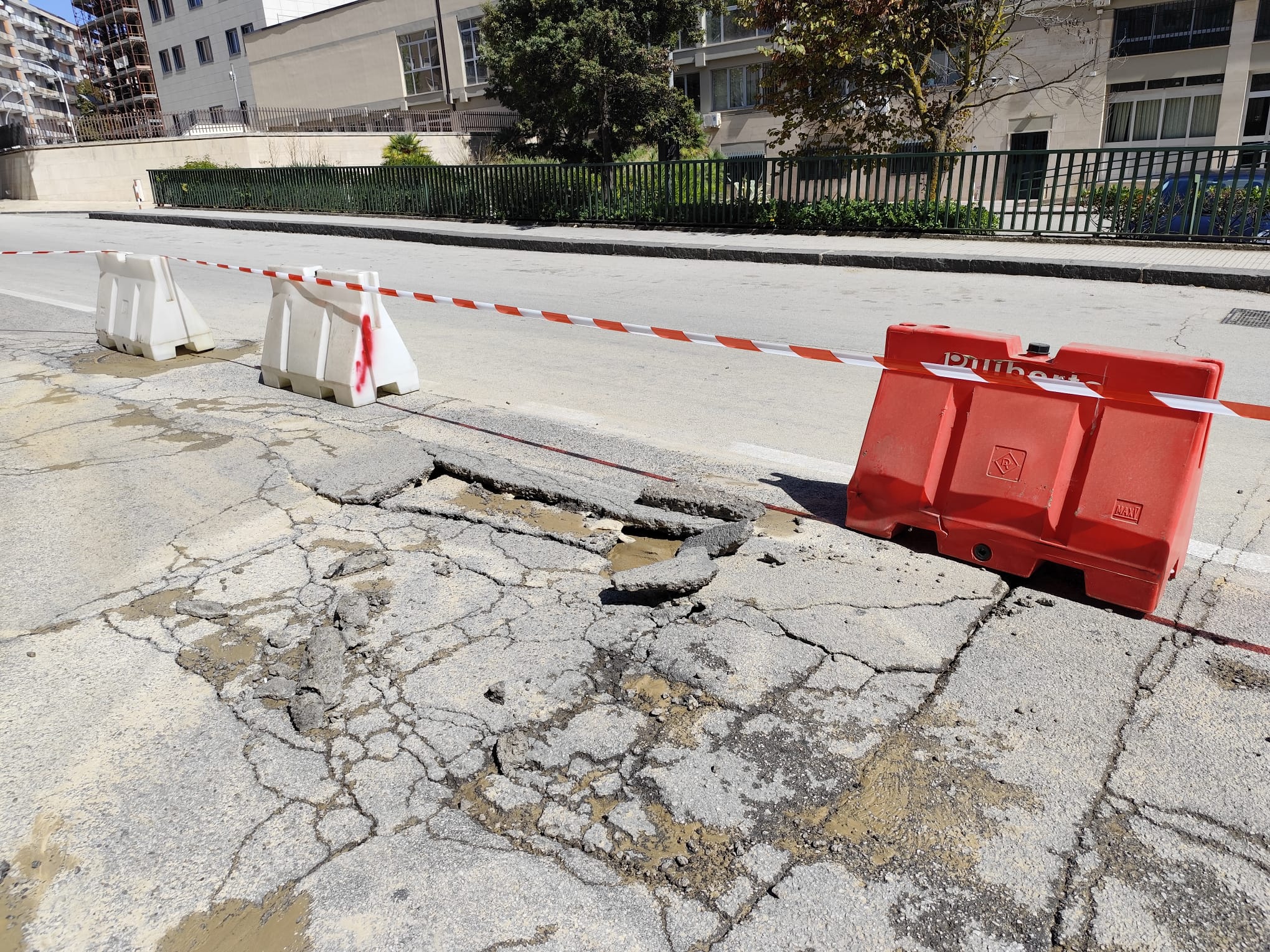 Caltanissetta. Guasto alla condotta in via Libertà, nessuna interruzione della distribuzione idrica