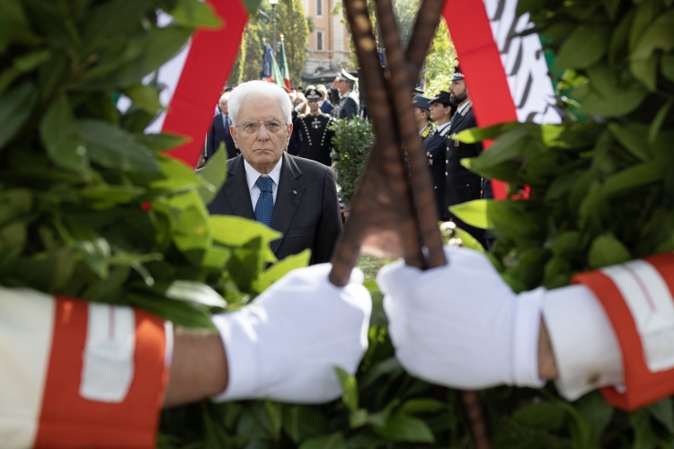 Anniversario della Difesa di Roma, Mattarella depone corone d’alloro