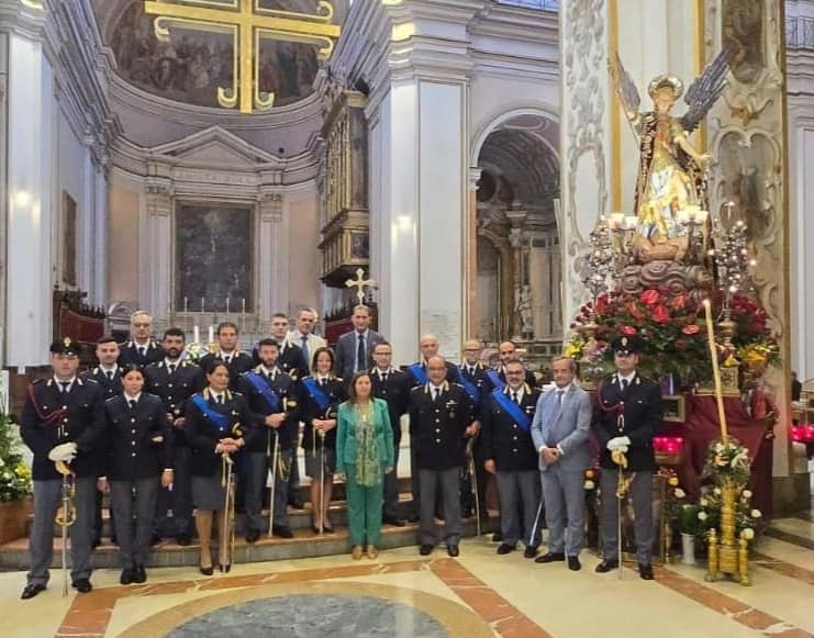 Caltanissetta. Rappresentanza della Polizia alla tradizionale messa in Cattedrale per San Michele