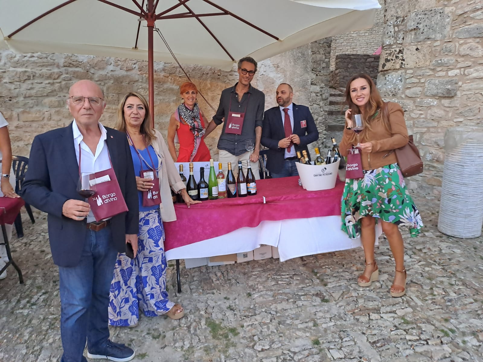 Erice. Concluso con successo l’evento “Borgo diVino in Tour”: un connubio tra il mondo del vino e i prodotti locali del food