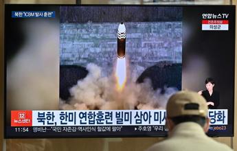 Corea del Nord testa nuovo missile: testata gigante da 4,5 tonnellate