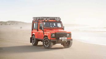 Debutta il Classic Defender V8 by works bespoke