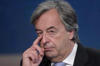 Dengue Fano, la critica di Burioni: “In kit antizanzare lavanda e menta, qual è principio attivo?”