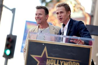 Ewan McGregor riceve la stella sulla Walk of Fame: l’omaggio di Hayden Christensen in stile ‘Star Wars’