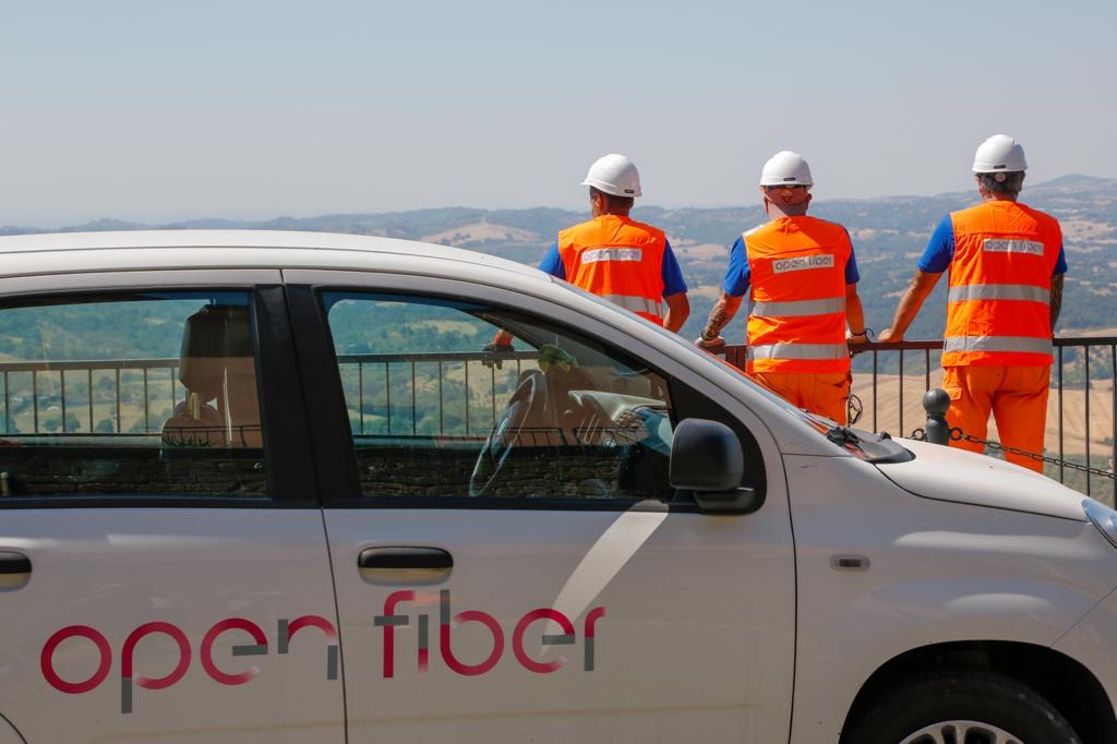 Borghi digitali, fino al 27 settembre l’Open Fiber Tour fa tappa a Milena