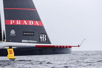 Louis Vuitton Cup, Luna Rossa batte New Zealand tra i fulmini – Video