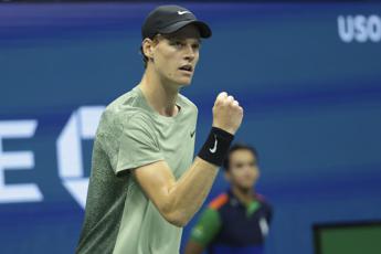 Sinner in semifinale agli US Open, Medvedev battuto nei quarti