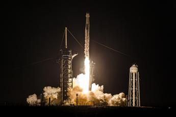 Space X, è partita Polaris Dawn: la prima missione con passeggiata spaziale privata