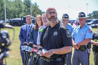 Strage in scuola della Georgia, un anno fa l’allarme Fbi su killer: “Quel 14enne è pericoloso”