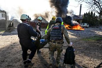 Ucraina, attacco a Zaporizhzhia: 2 morti tra cui un bambino