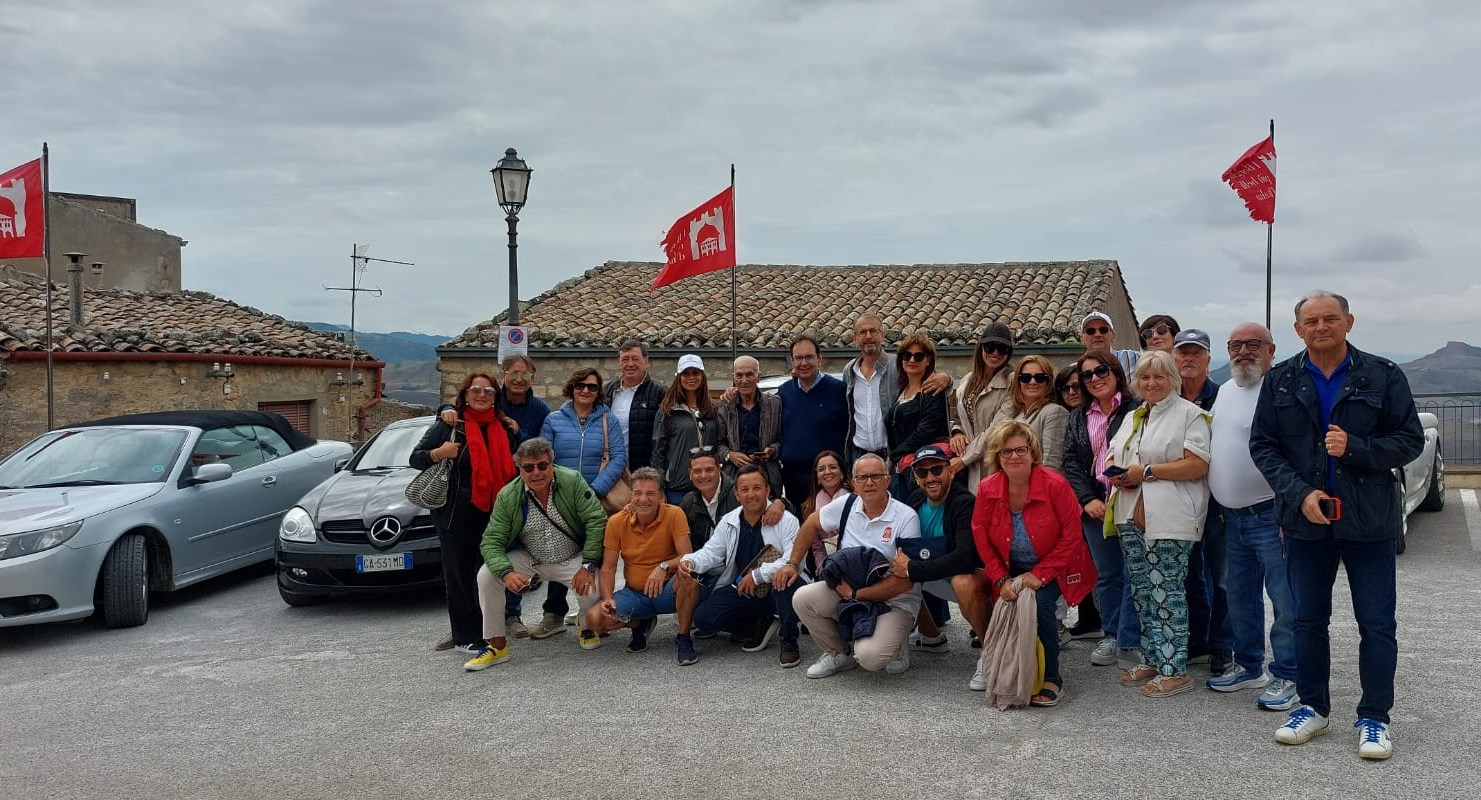 Il borgo di Gangi si conferma meta prediletta per i tour in sella a moto o a bordo di auto storiche e moderne