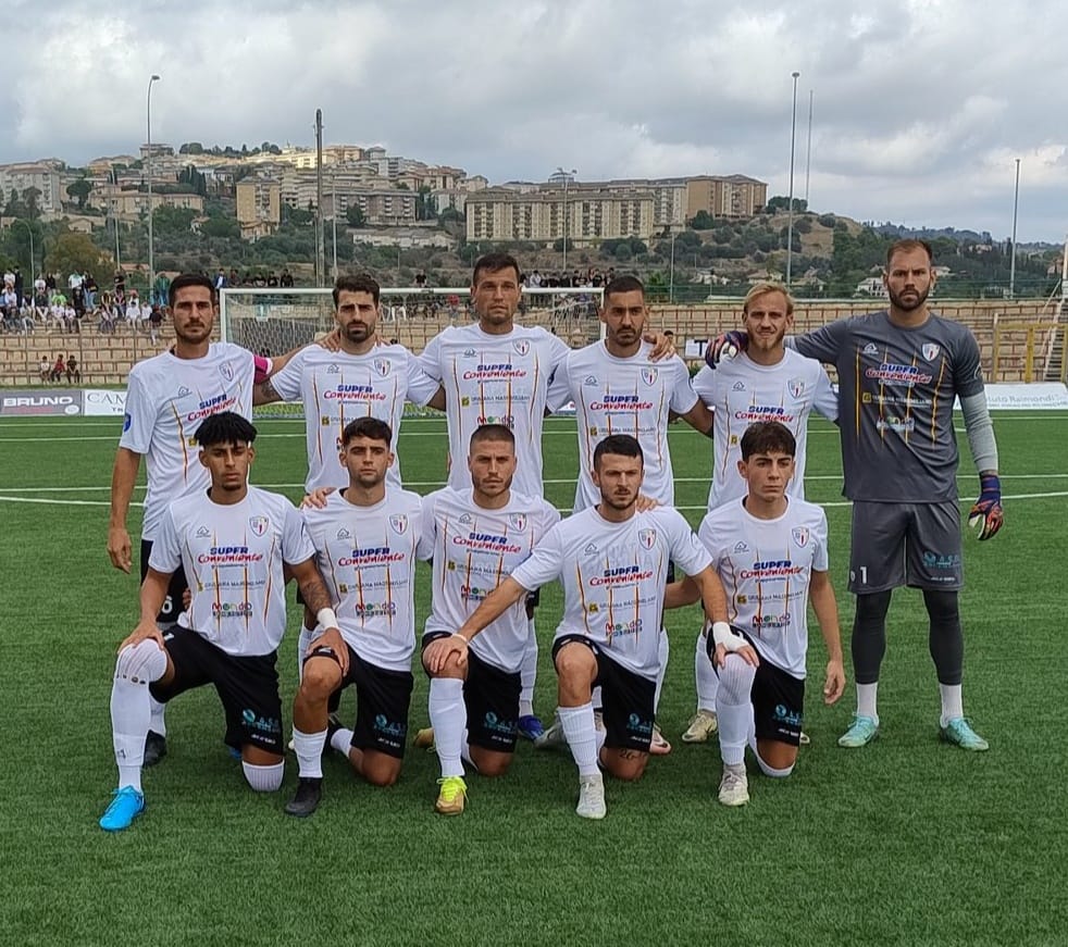 Serie D. La Nissa perde in casa 0-1 contro il Siracusa: gol partita di Maggio