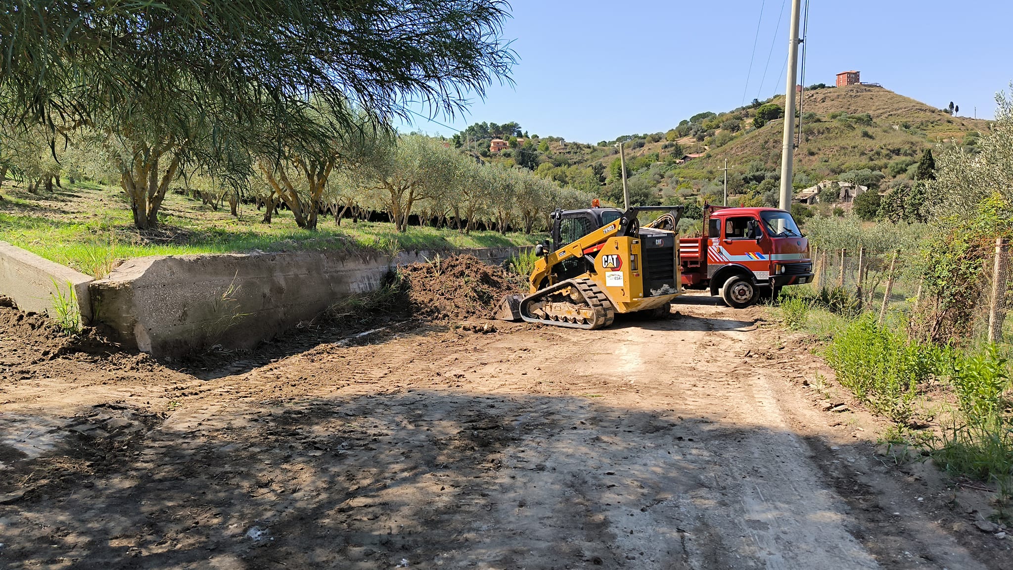 San Cataldo. Il Comune e l’Esa si sono adoperati in interventi per rimozione di fango e pietre da alcune strade