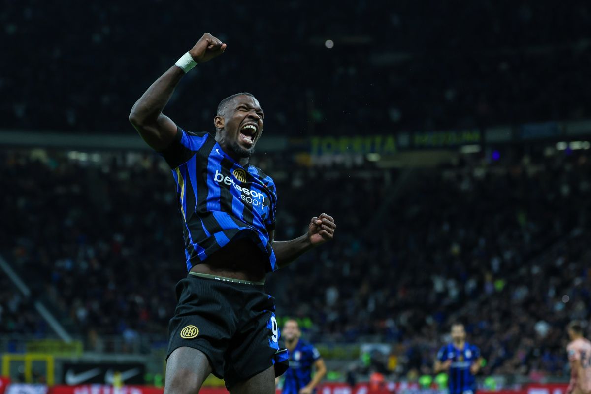 Tripletta Thuram, Inter batte 3-2 il Torino