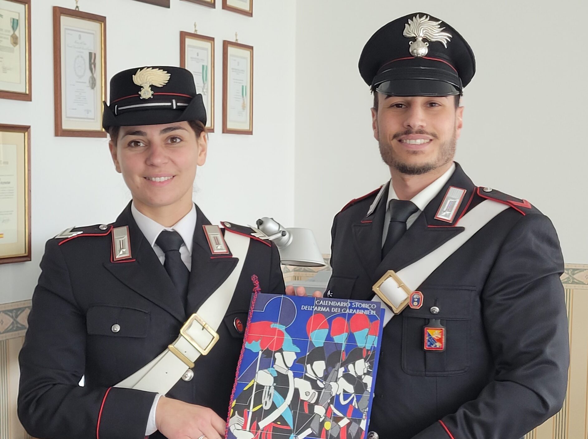 Enna. “I Carabinieri e i giovani”, presentato il nuovo Calendario Storico dell’Arma