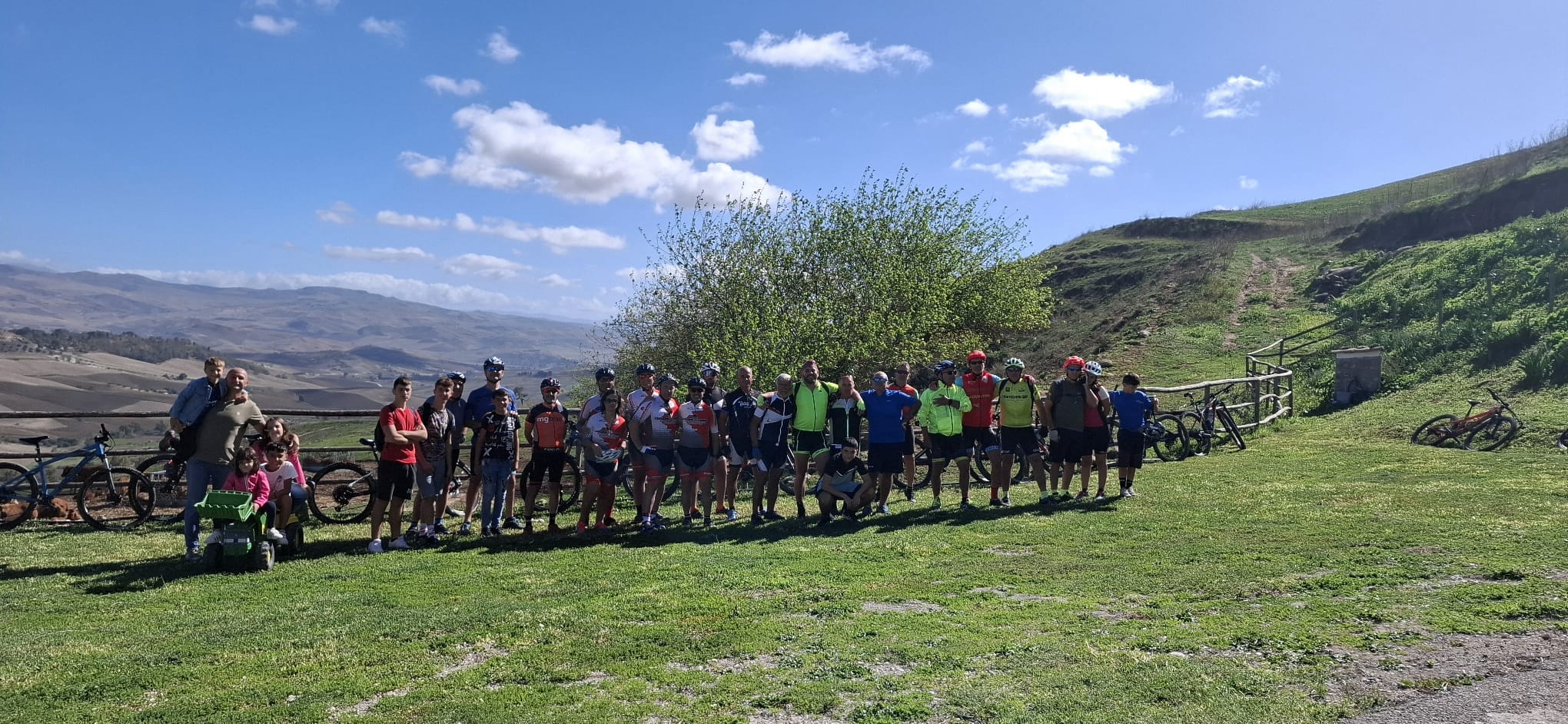 Vallelunga. Giornata da ricordare per la 3^ edizione della Cicloturistica della Valle in MTB