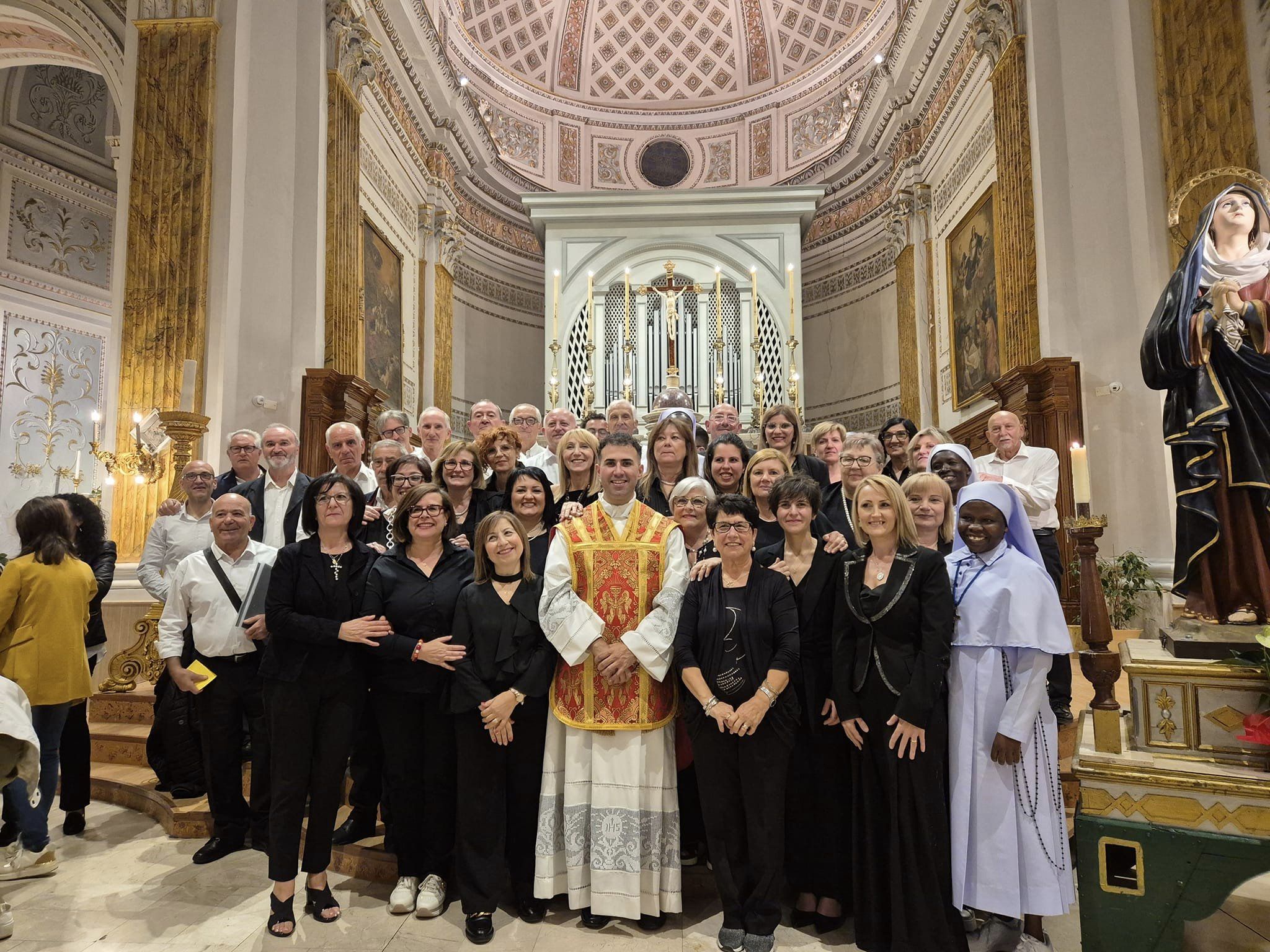 San Cataldo. Accolto dalla comunità della Chiesa Madre il nuovo vicario padre Calogero Caputo