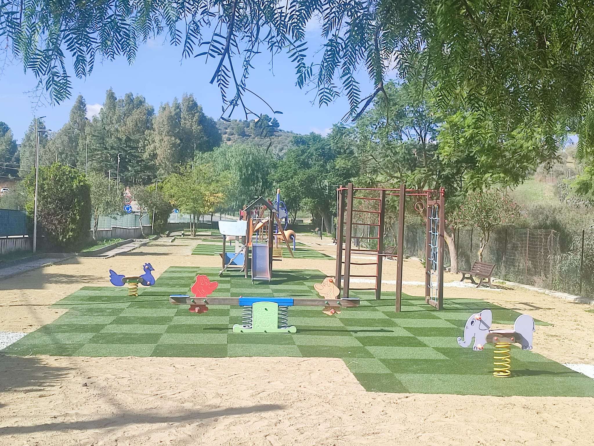 Vallelunga. Riqualificato il parco giochi di via Alessandro Volta