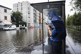 Arriva la pioggia e poi il freddo, le previsioni meteo