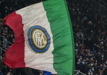 Inchiesta curva Inter, il capo tifoso Ferdico intercettato: spuntano Barella, Calhanoglu e Zanetti