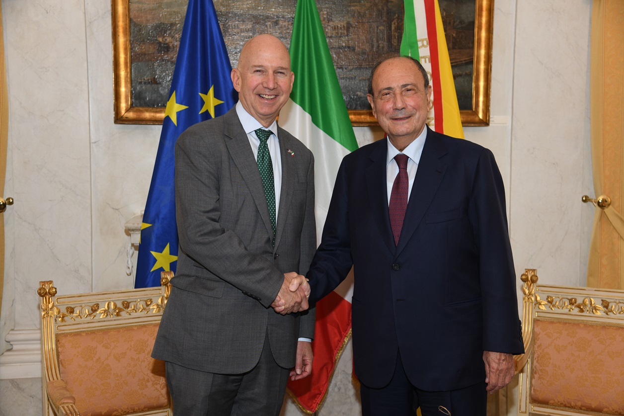 Palazzo d’Orleans, il presidente Schifani riceve l’ambasciatore degli Usa in Italia Jack Markell