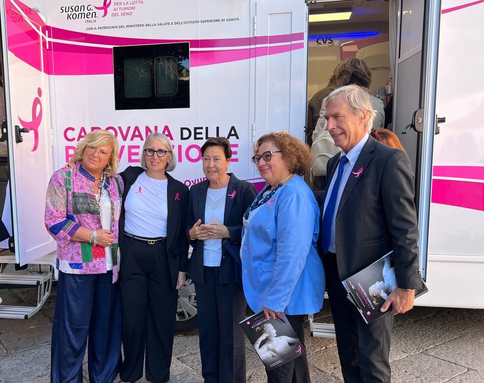 Tumori del seno, accordo Regione-Komen Italia per screening in tutta la Sicilia. Volo: «Un’unità mobile per raggiungere le donne delle aree più disagiate»