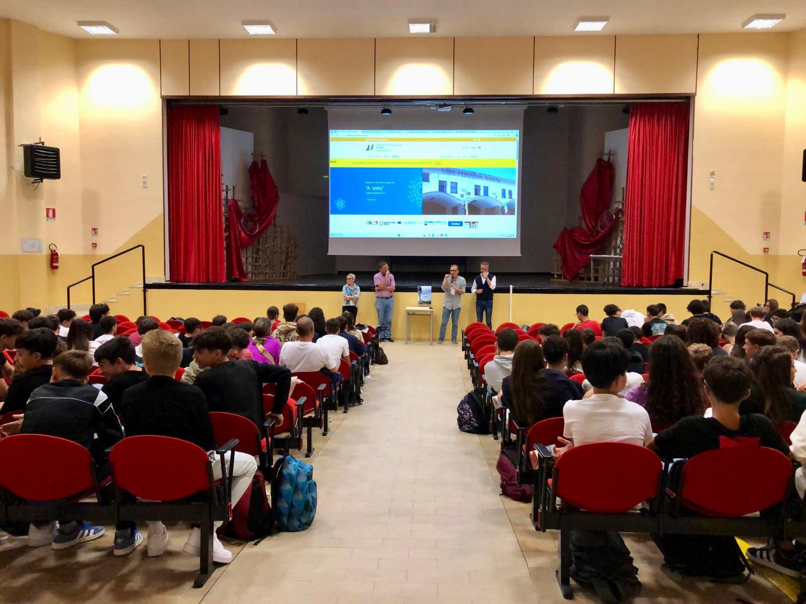 Caltanissetta. All’Auditorium del Liceo Scientifico “Volta” proiettato il film “InControluce” di Valerio Cammarata