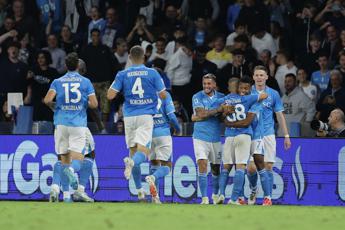 Napoli-Como 3-1, Conte tenta la fuga