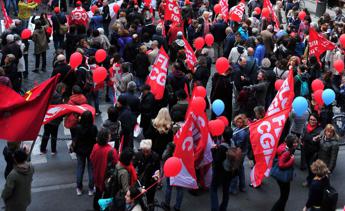 Sciopero scuola 31 ottobre, presidi e flash mob in 40 città