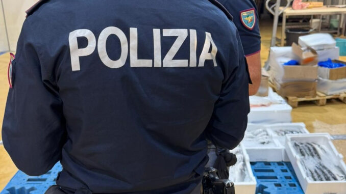 Al mercato ittico di Catania  sequestrato 500 kg di pesce privo di tracciabilità dalla Polizia che lo ha donato al Banco Alimentare