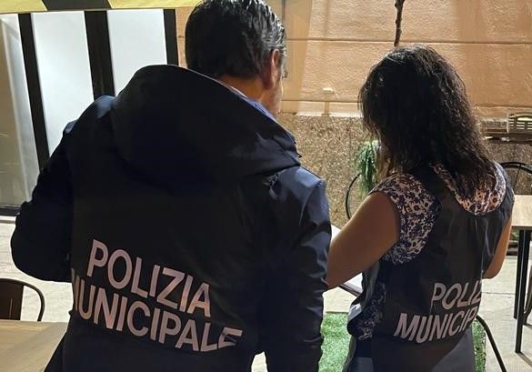 Suona “Faccetta nera” in un pub, denunciato per apologia del fascismo a Palermo