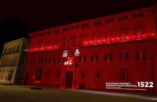 Palermo. Giornata internazionale contro la violenza sulle donne, il 25 novembre Palazzo Reale illuminato di rosso