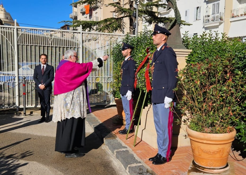 Caltanissetta. Deposta corona per ricordare i caduti della Polizia di Stato