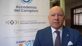 Bullismo, Minerdo: “Porteremo il messaggio dei campioni dello sport all’interno delle scuole”