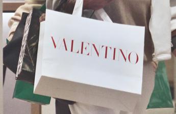 Furto nella boutique Valentino a Roma, rubate borse per 140mila euro