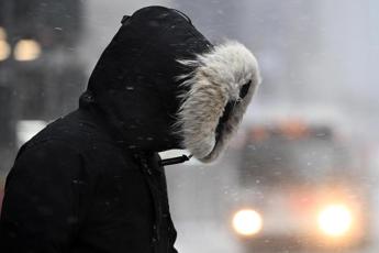 Maltempo, arriva il freddo: “Da domani sensibile calo temperature e neve”