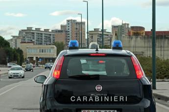 Napoli, operaio 43enne cade da impalcatura e muore